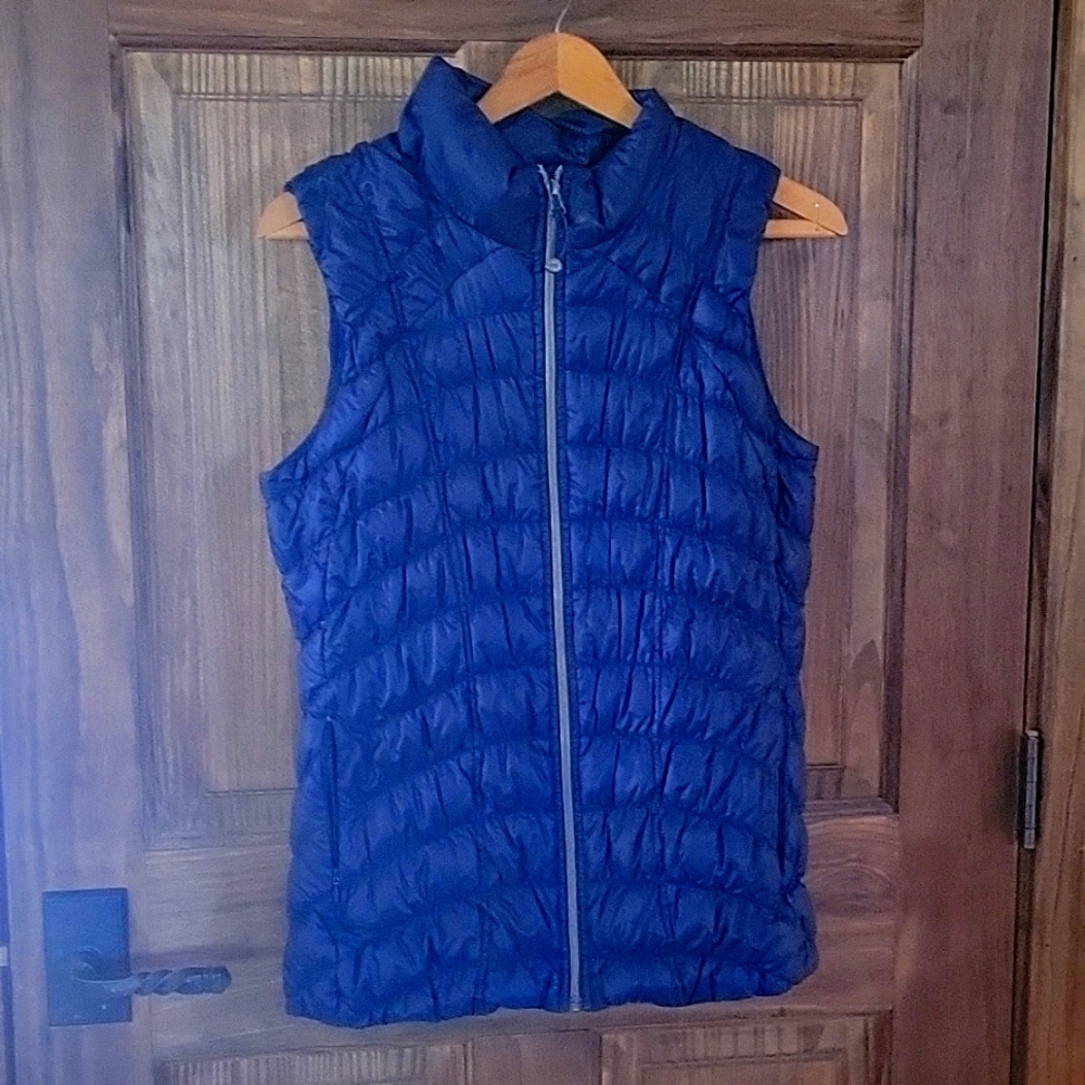Athleta Blue Puffer Vest Lightweight Zip Pockets